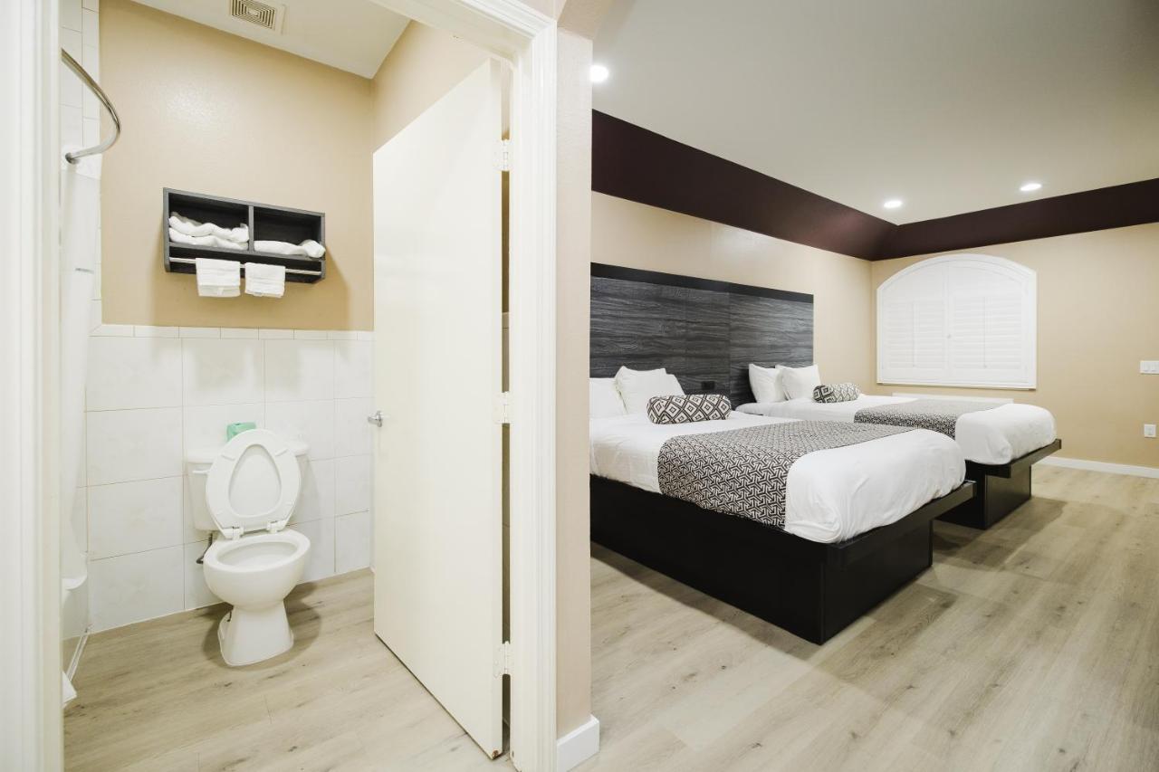 Sapphire Inn & Suites Чаннелвью Экстерьер фото