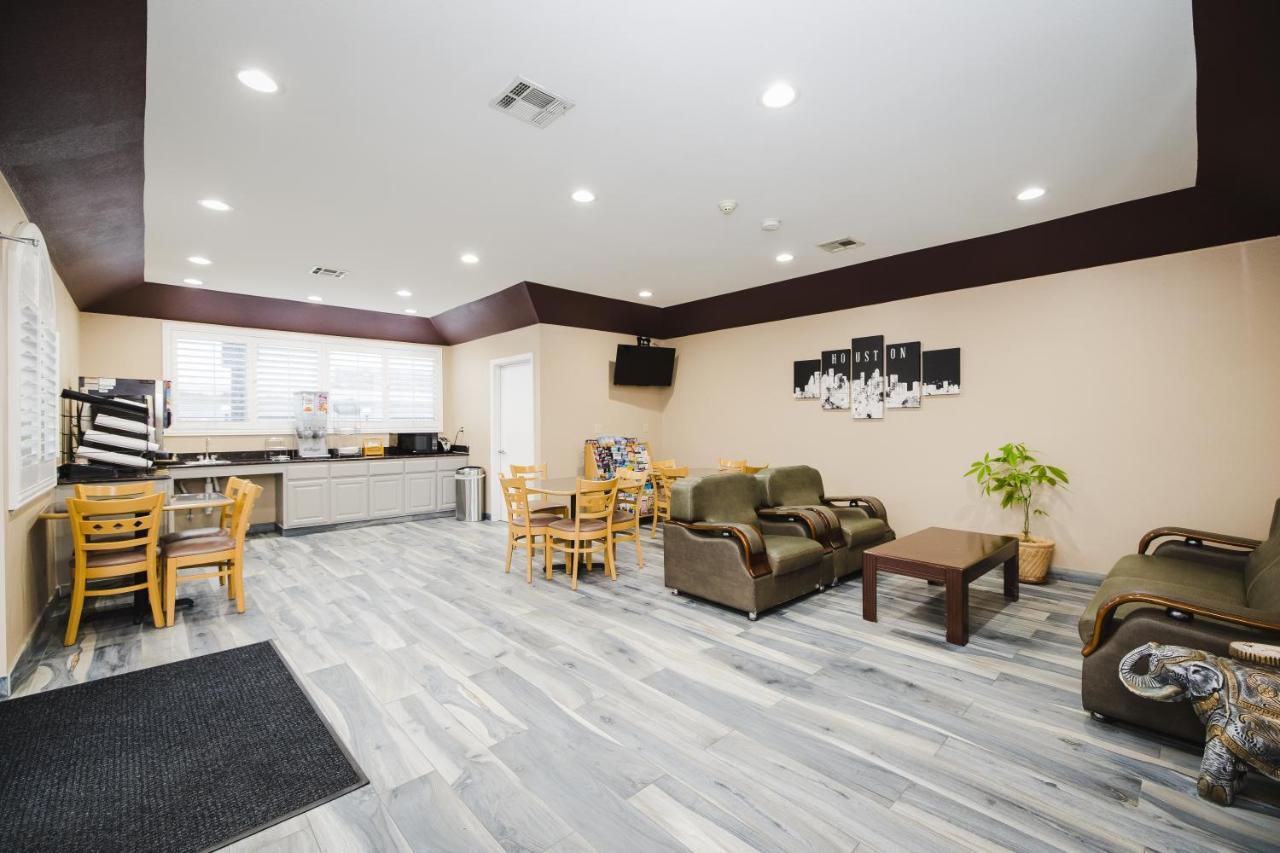 Sapphire Inn & Suites Чаннелвью Экстерьер фото